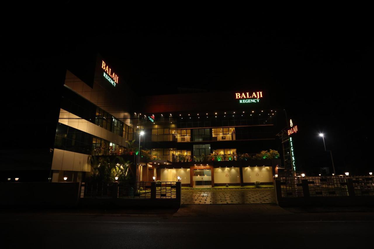 Balaji Regency Kanhangad Kannangad Exterior foto