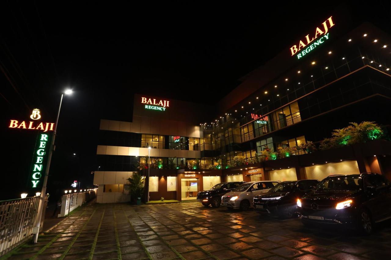 Balaji Regency Kanhangad Kannangad Exterior foto