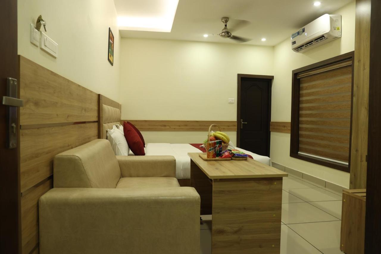 Balaji Regency Kanhangad Kannangad Exterior foto