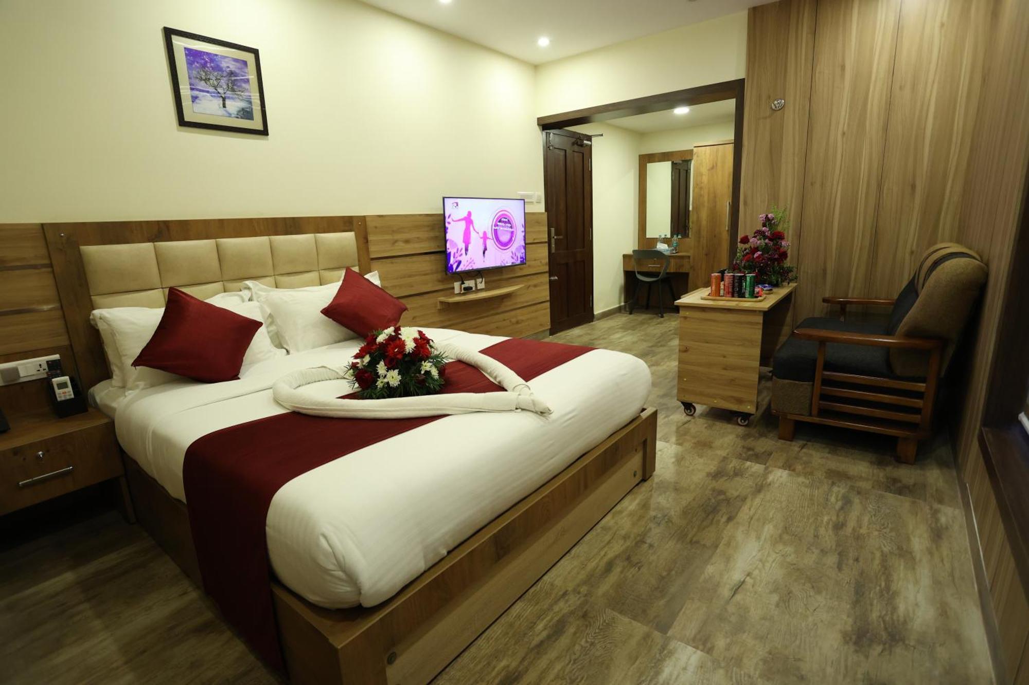 Balaji Regency Kanhangad Kannangad Exterior foto