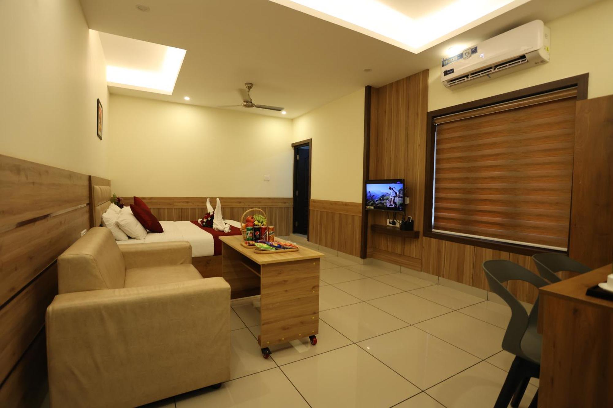 Balaji Regency Kanhangad Kannangad Exterior foto